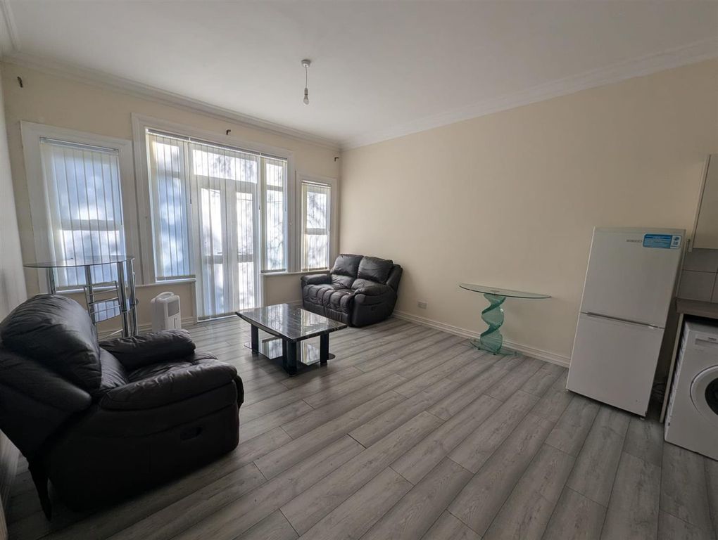 Property photo 2 of 5 8Fd2E6B2-Af0F-438E-8303-63B4124Edf27.Jpg