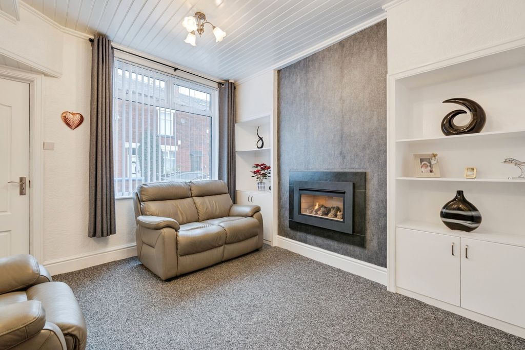 Property photo 3 of 20 Pbox-Img.Jpg