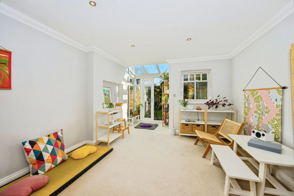 Property photo 2 of 20 Picture No. 04