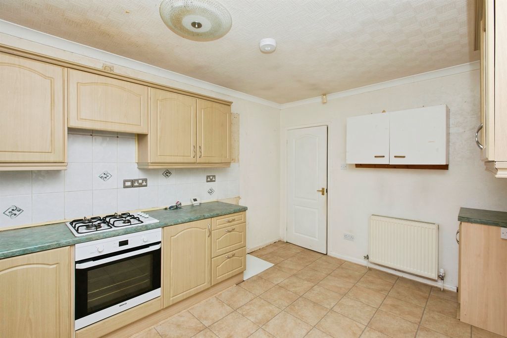 Property photo 3 of 13