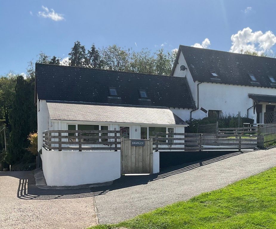 Property photo 1 of 13 Bramley Cottage
