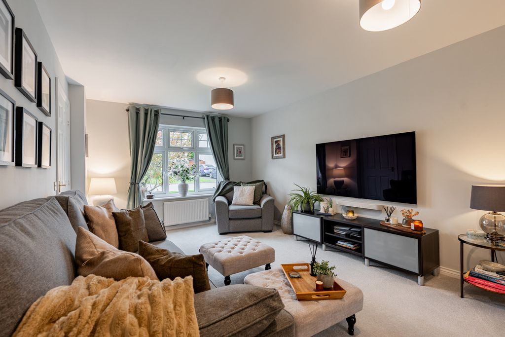 Property photo 3 of 50