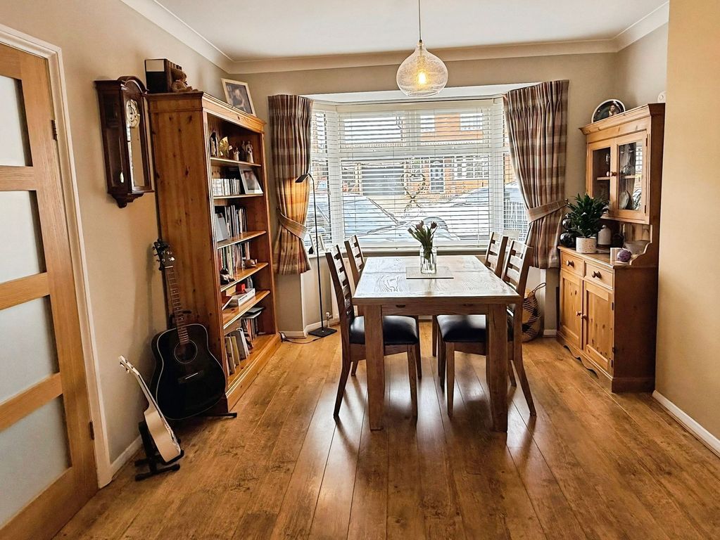 Property photo 3 of 26