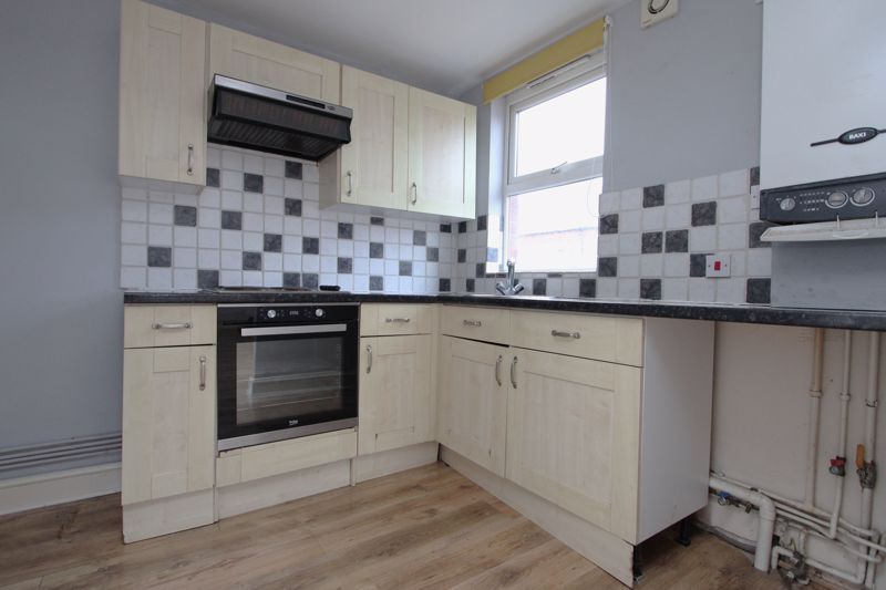 Property photo 3 of 7 Photo 4