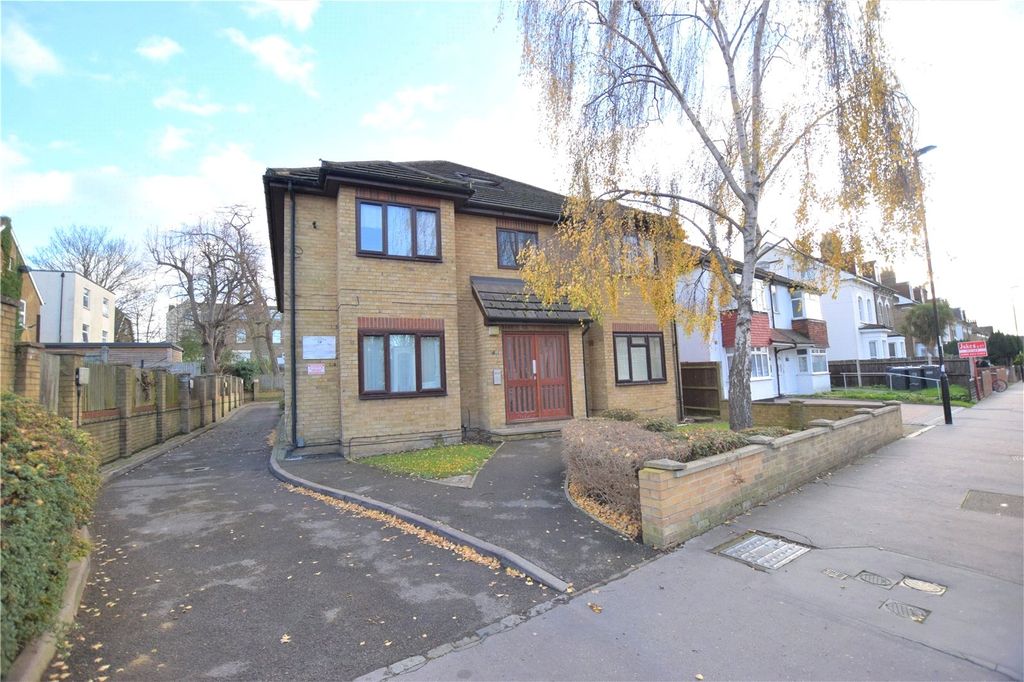 Property photo 1 of 9 Picture No. 10