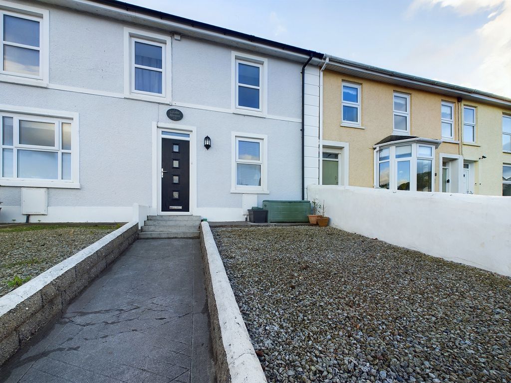 Property photo 1 of 13 3Â Bedroom Mid Terraced House For Sale