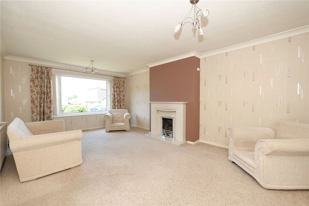 Property photo 2 of 16 Picture No. 03
