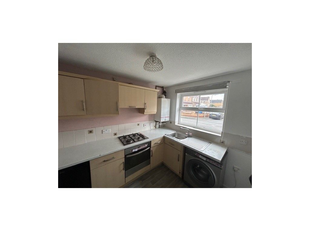 Property photo 3 of 13