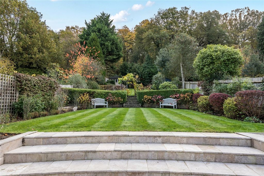 Property photo 2 of 23 Picture No. 30