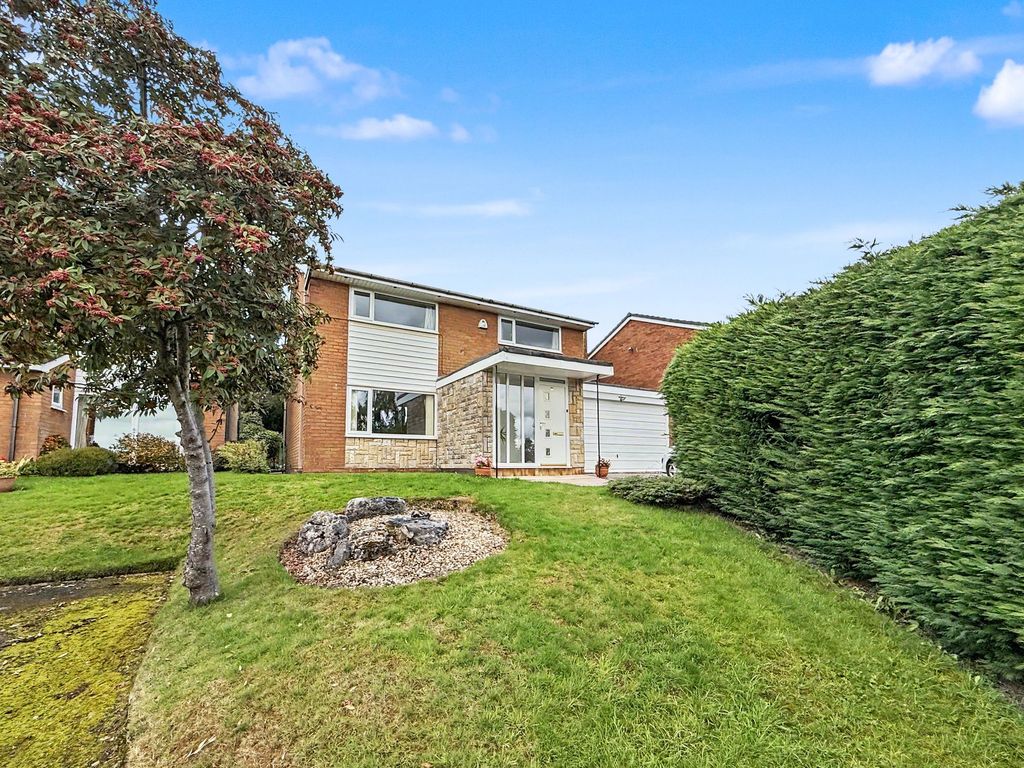 Property photo 2 of 35