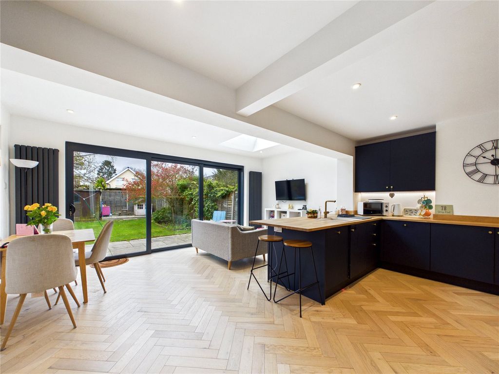 Property photo 1 of 10 Picture No. 04