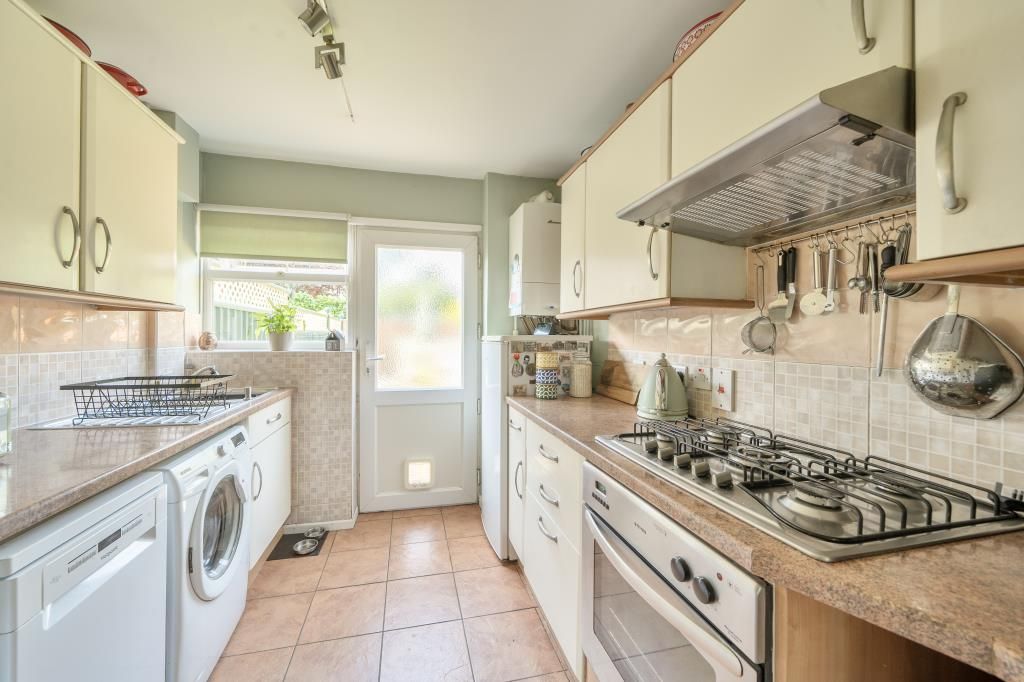 Property photo 2 of 23 Kitchen