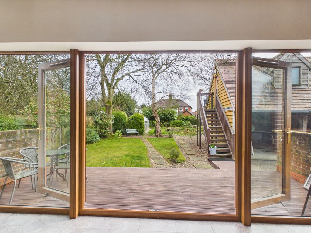 Property photo 2 of 38 4863786