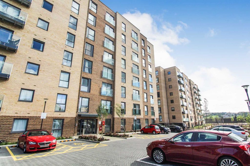 Property photo 1 of 6