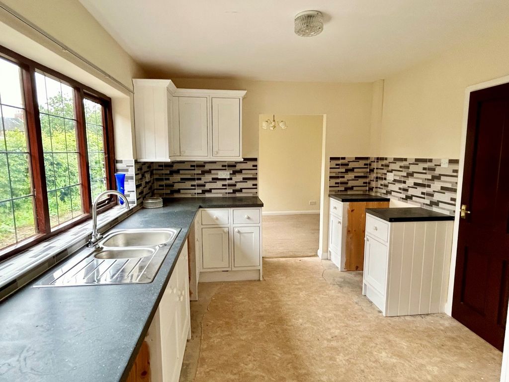 Property photo 2 of 17 Media Image 01