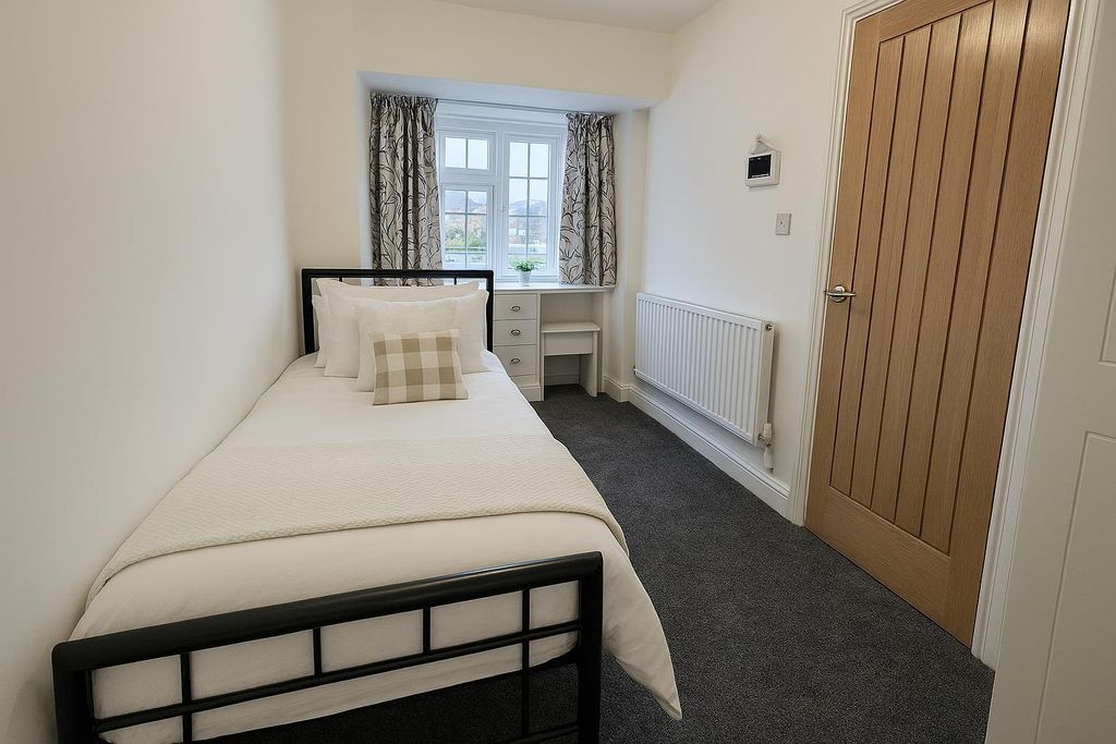 Property photo 3 of 7 Dressed Bed.Jpg