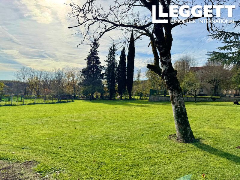 Property photo 2 of 10