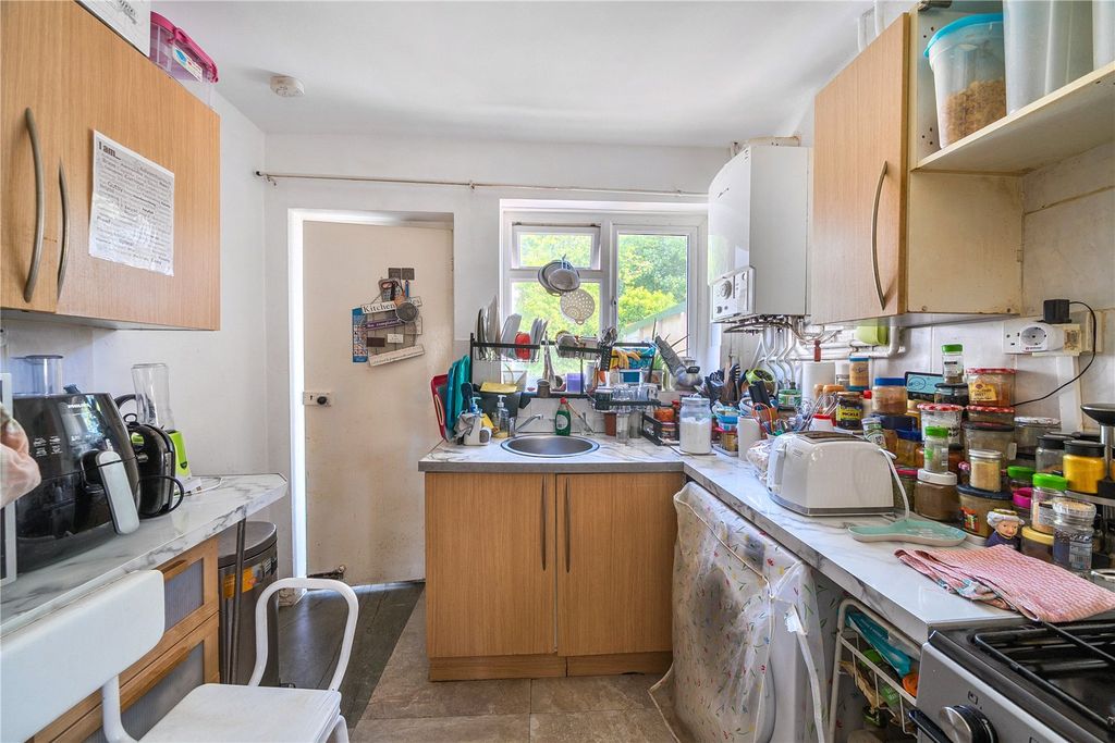 Property photo 3 of 22 Kitchen
