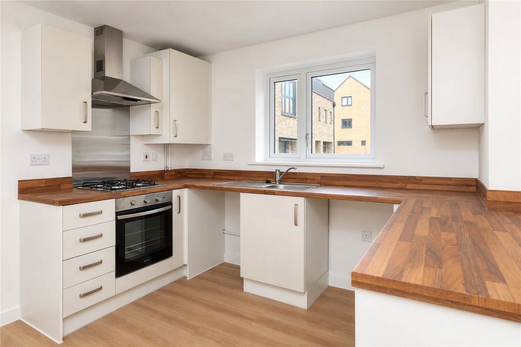 Property photo 2 of 15 Picture No. 22