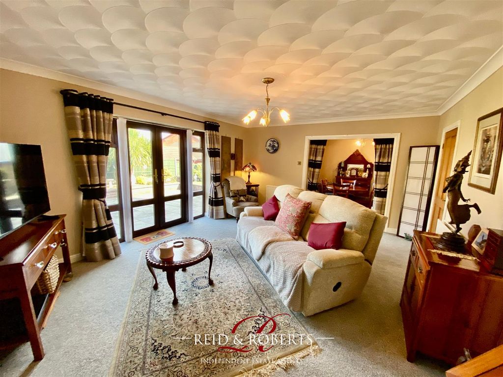 Property photo 2 of 36 416.Png