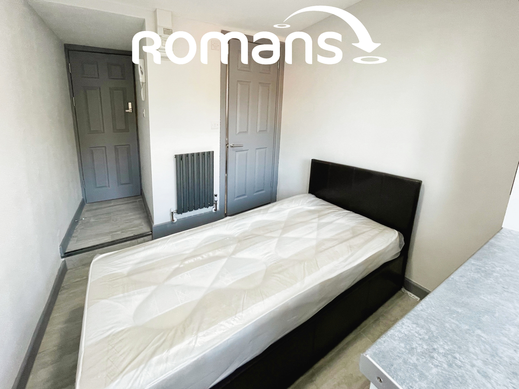 Property photo 2 of 6 c8E292E2-2