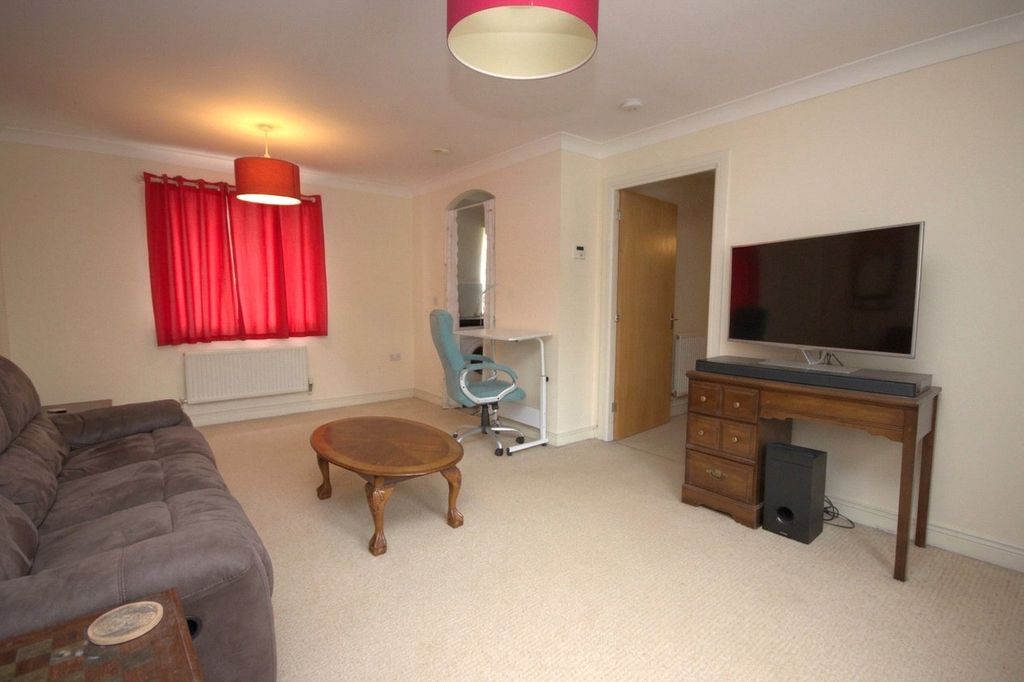 Property photo 3 of 11 Picture No. 14