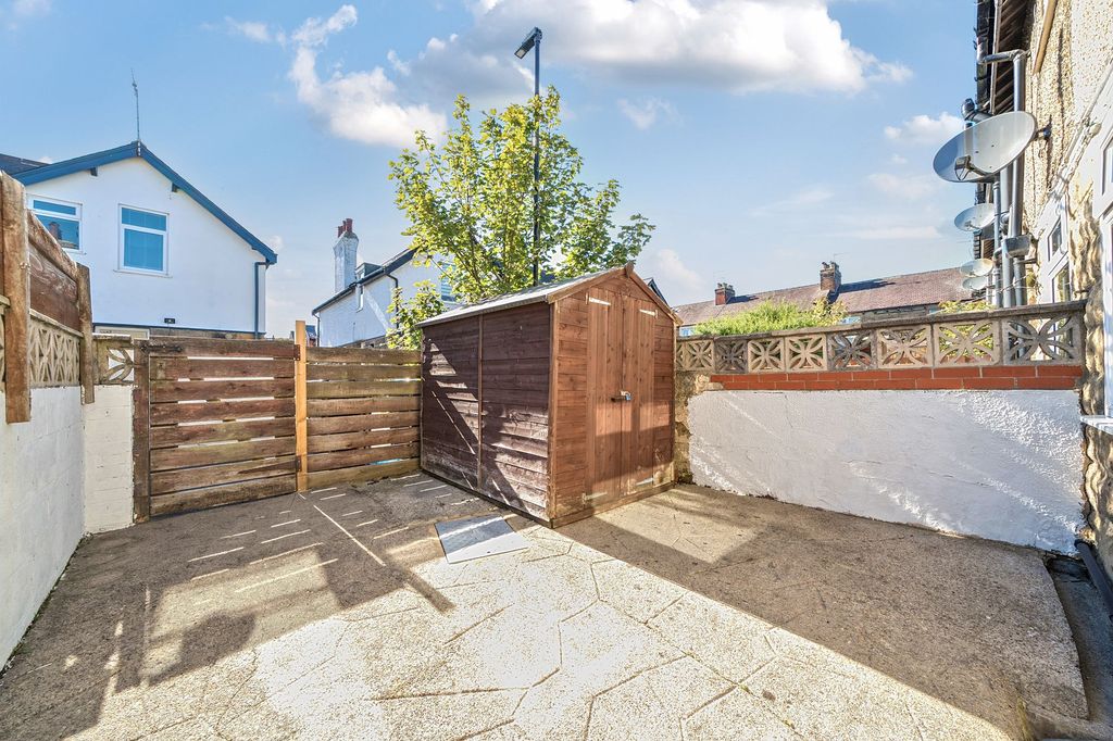 Property photo 3 of 12