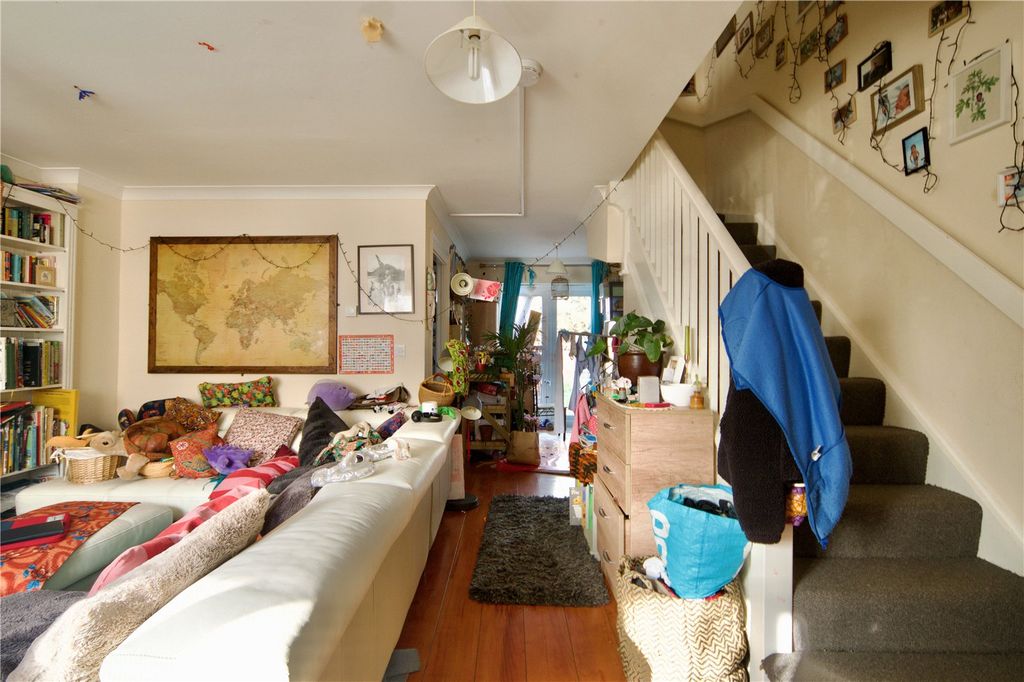 Property photo 2 of 24 Picture No. 19