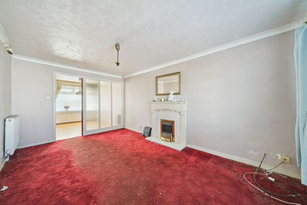 Property photo 3 of 14