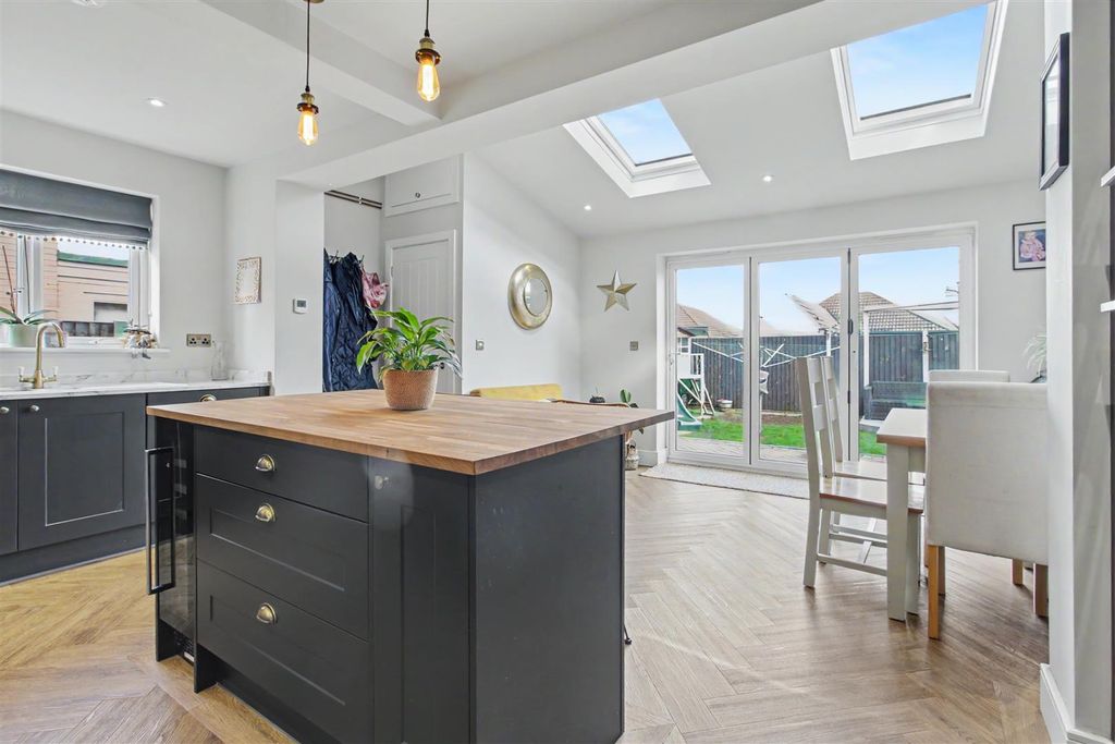 Property photo 2 of 27 Img_0124.Jpeg