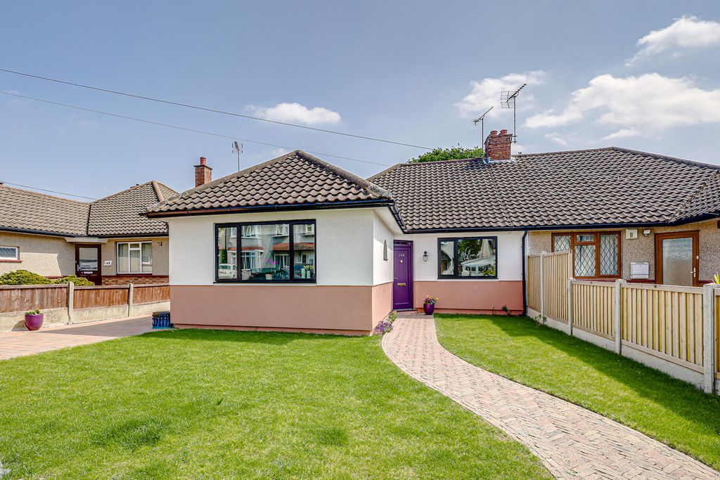 Property photo 3 of 25