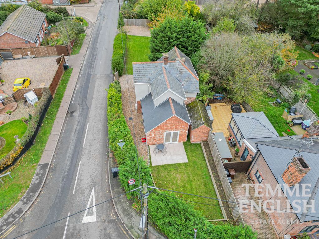 Property photo 3 of 34