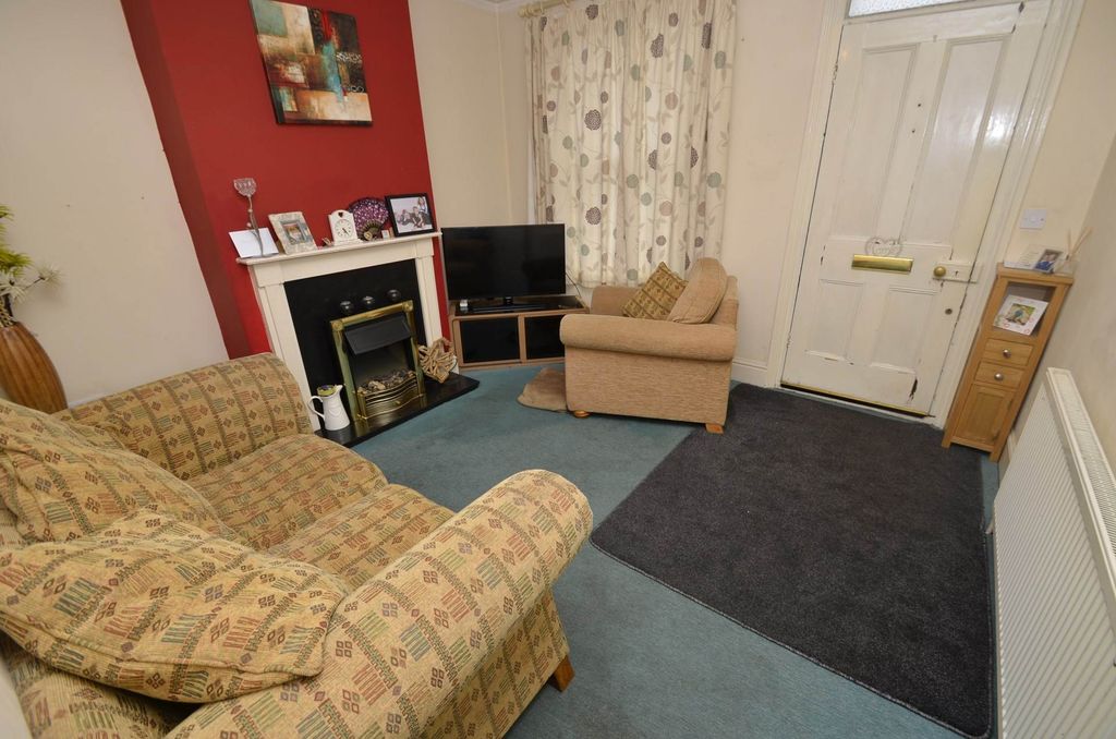 Property photo 3 of 8