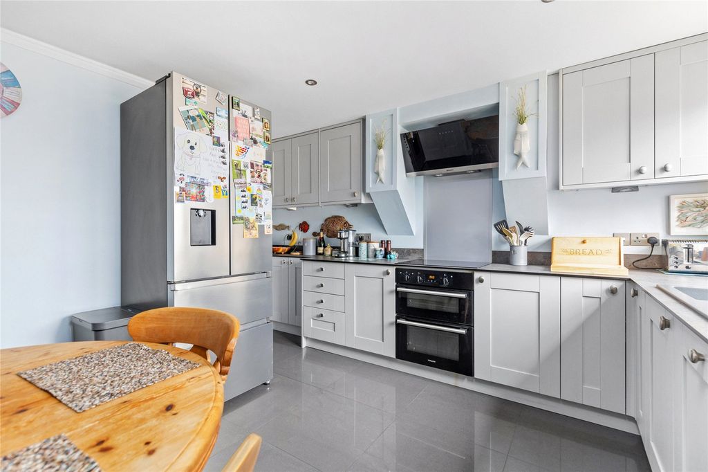 Property photo 3 of 15 Picture No. 17