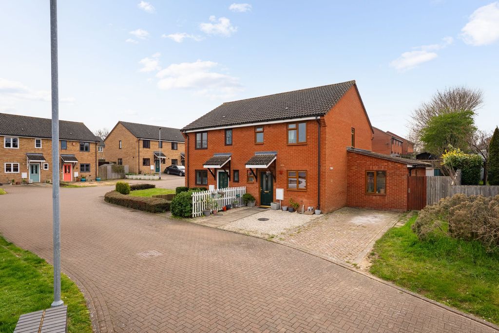 Property photo 2 of 19