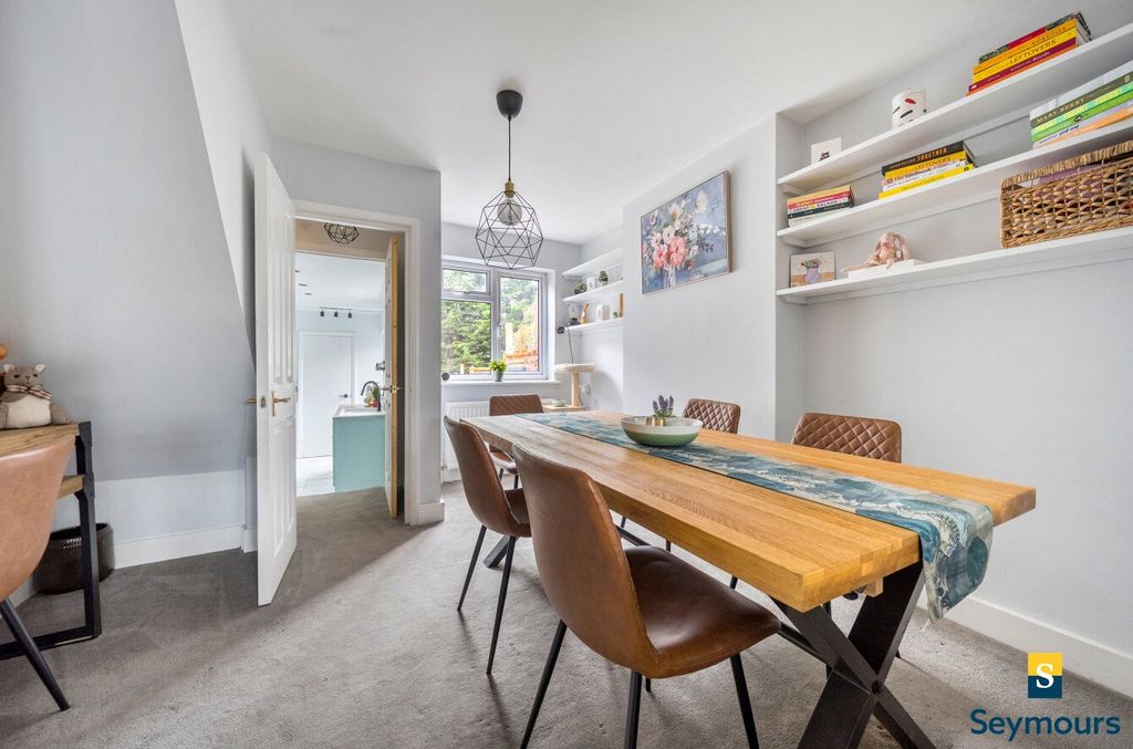 Property photo 3 of 20 Dining Room