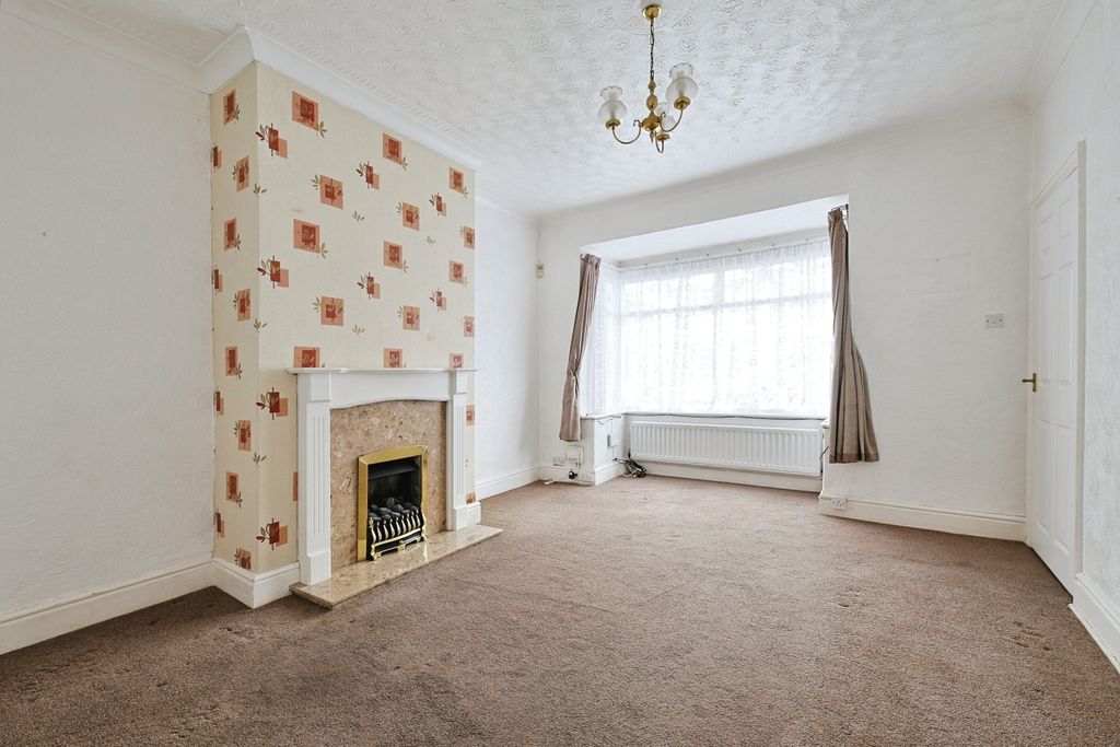 Property photo 2 of 7 3642526