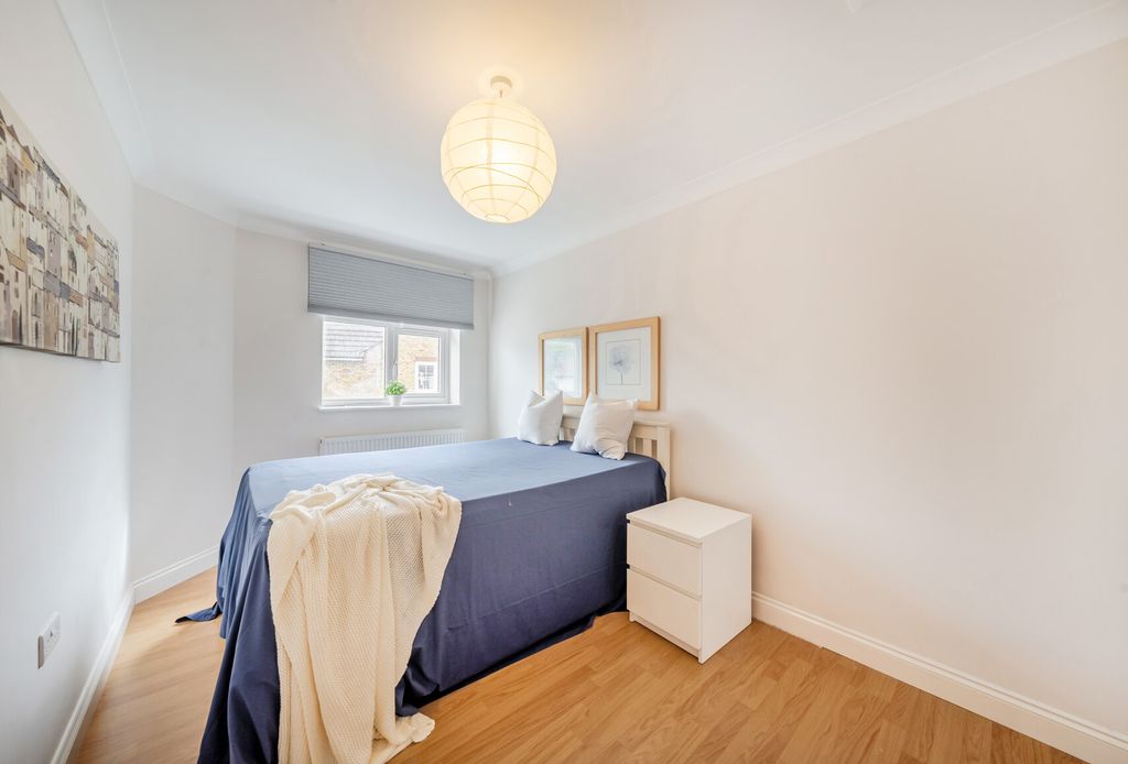 Property photo 3 of 10 1369014-2-68Ef890...