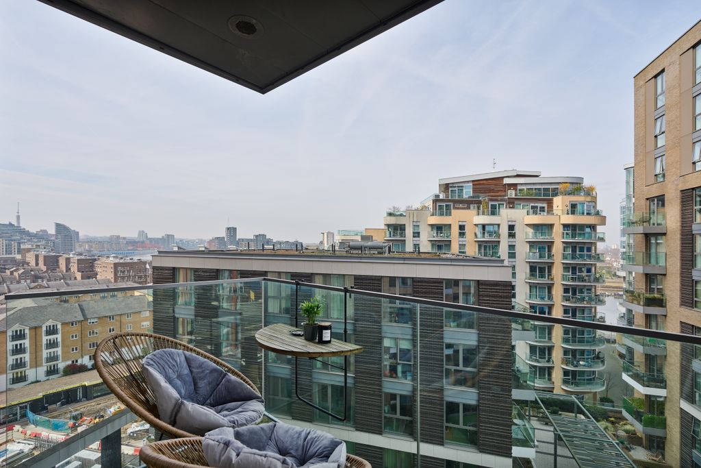 Property photo 3 of 12