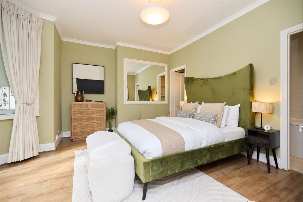 Property photo 3 of 10 Ln Gar 160_008.Jpg