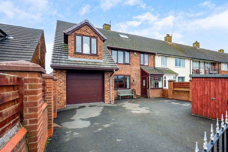 Property photo 1 of 23 Photo 15