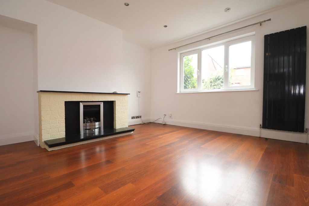 Property photo 2 of 14 Picture No. 21