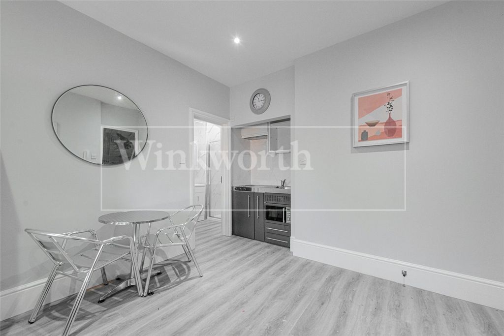 Property photo 3 of 4 Picture No. 04