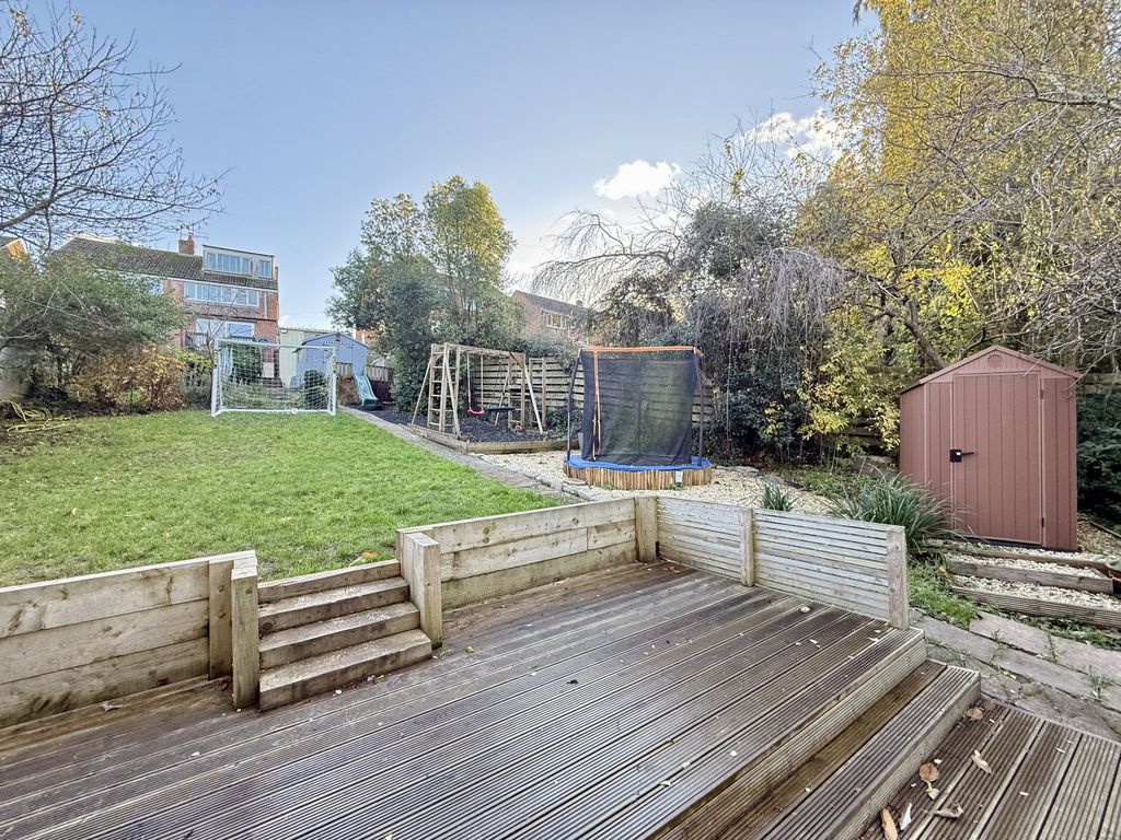 Property photo 2 of 33 Photo 31