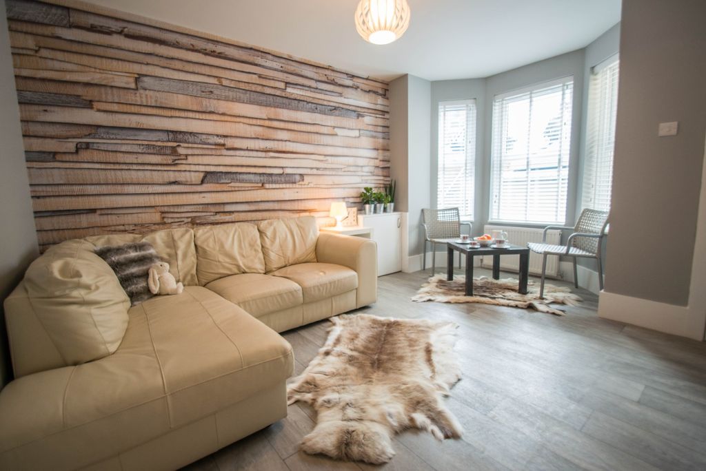 Property photo 2 of 8 4106221