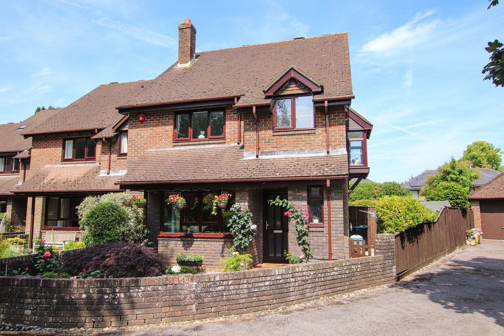 Property photo 3 of 14
