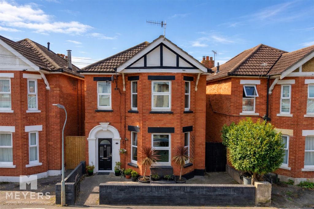 Property photo 1 of 19