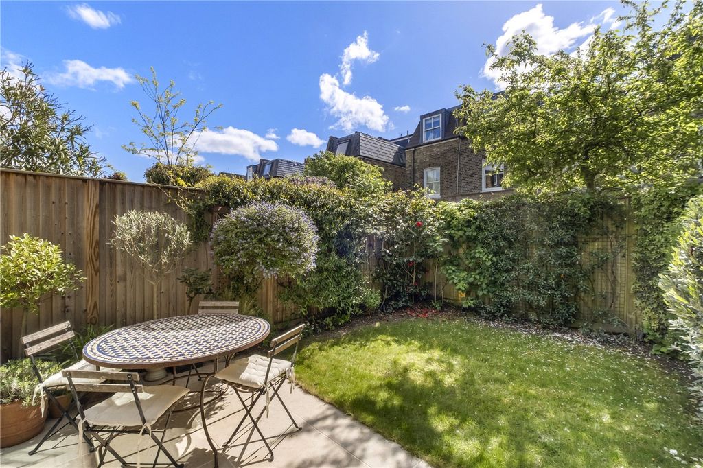 Property photo 2 of 11 Picture No. 09