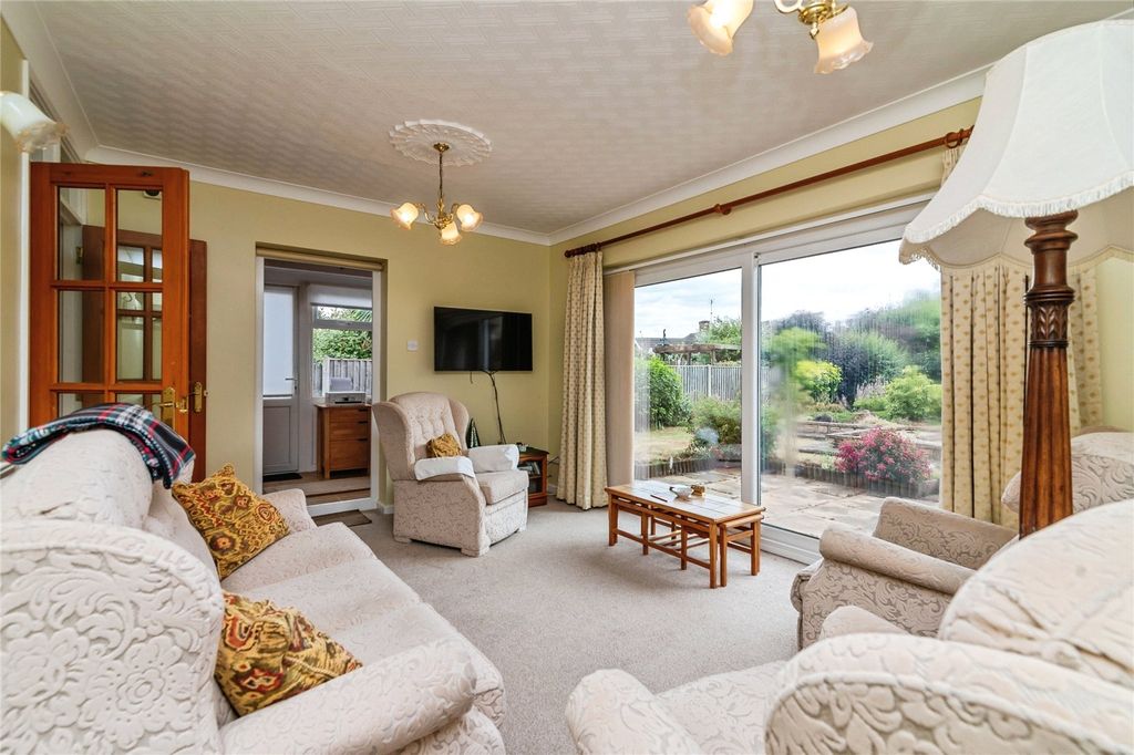 Property photo 3 of 17 Picture No. 05