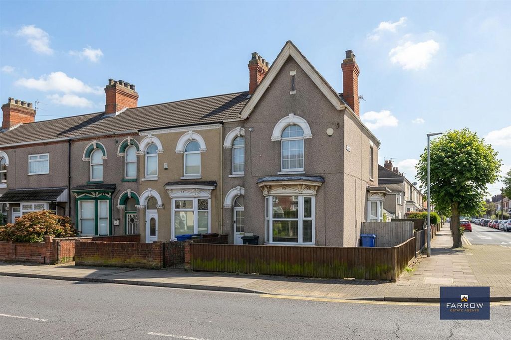 Property photo 1 of 20 Front